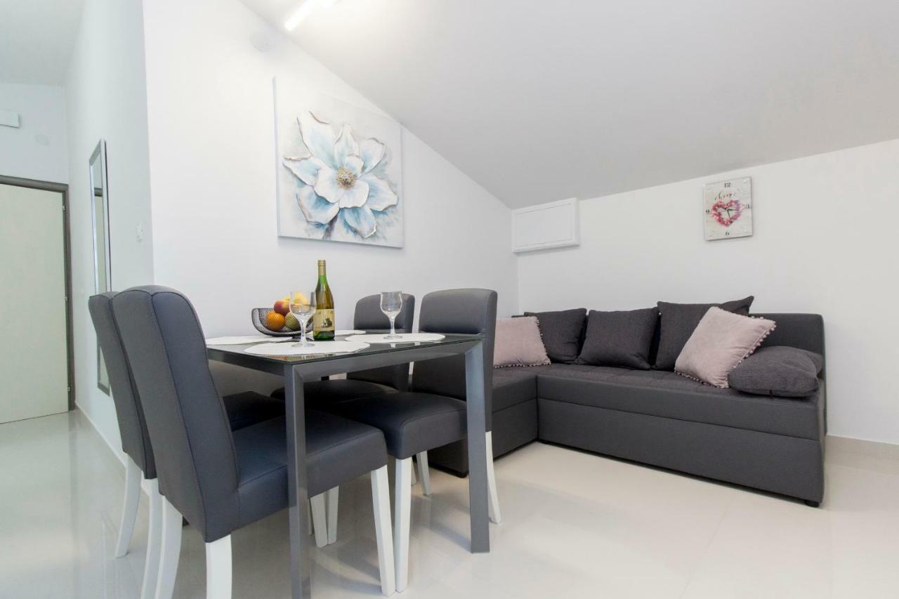 Apartmani Vesna Grebaštica Buitenkant foto