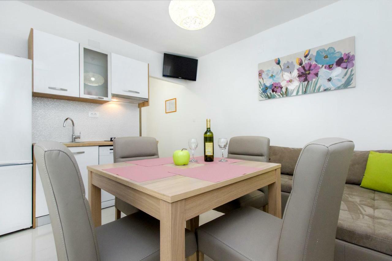 Apartmani Vesna Grebaštica Buitenkant foto