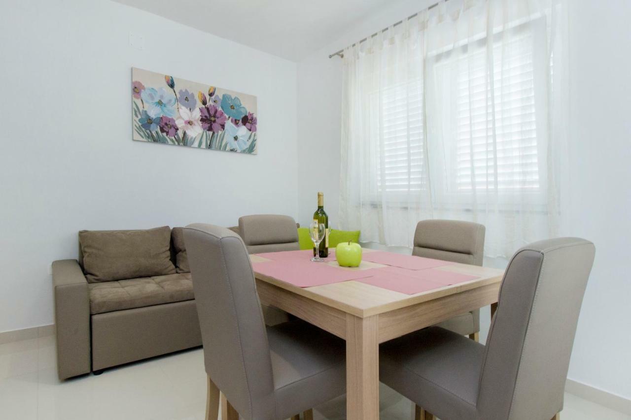 Apartmani Vesna Grebaštica Buitenkant foto