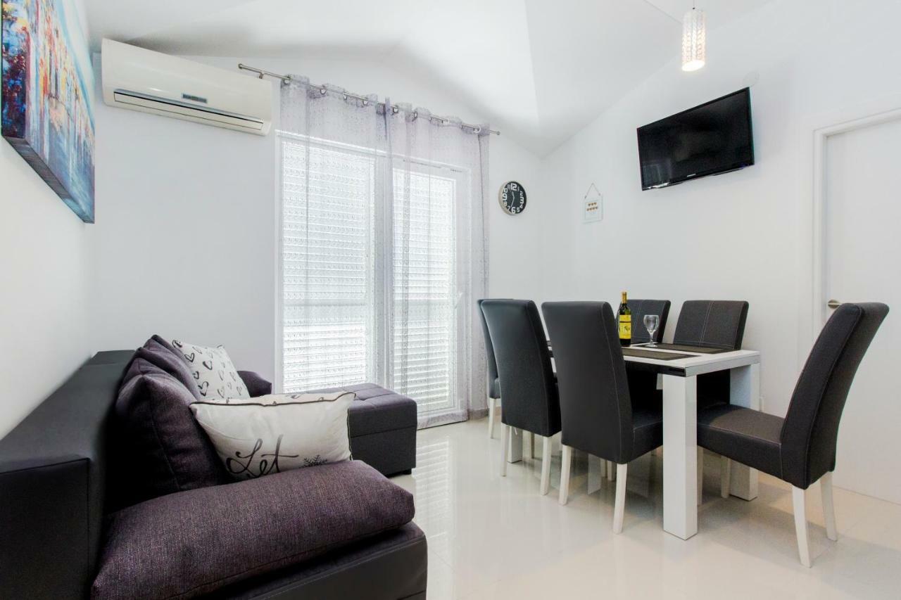 Apartmani Vesna Grebaštica Buitenkant foto