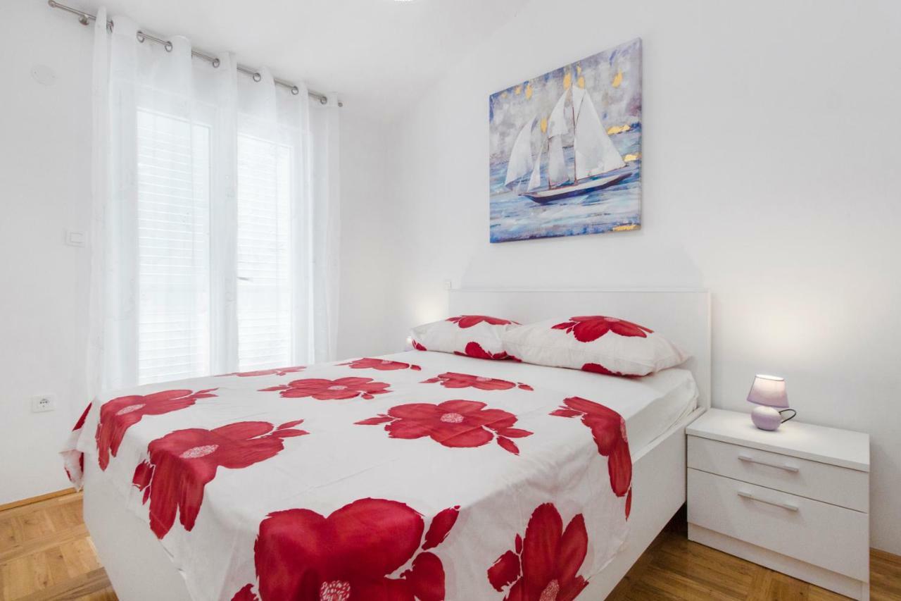 Apartmani Vesna Grebaštica Buitenkant foto