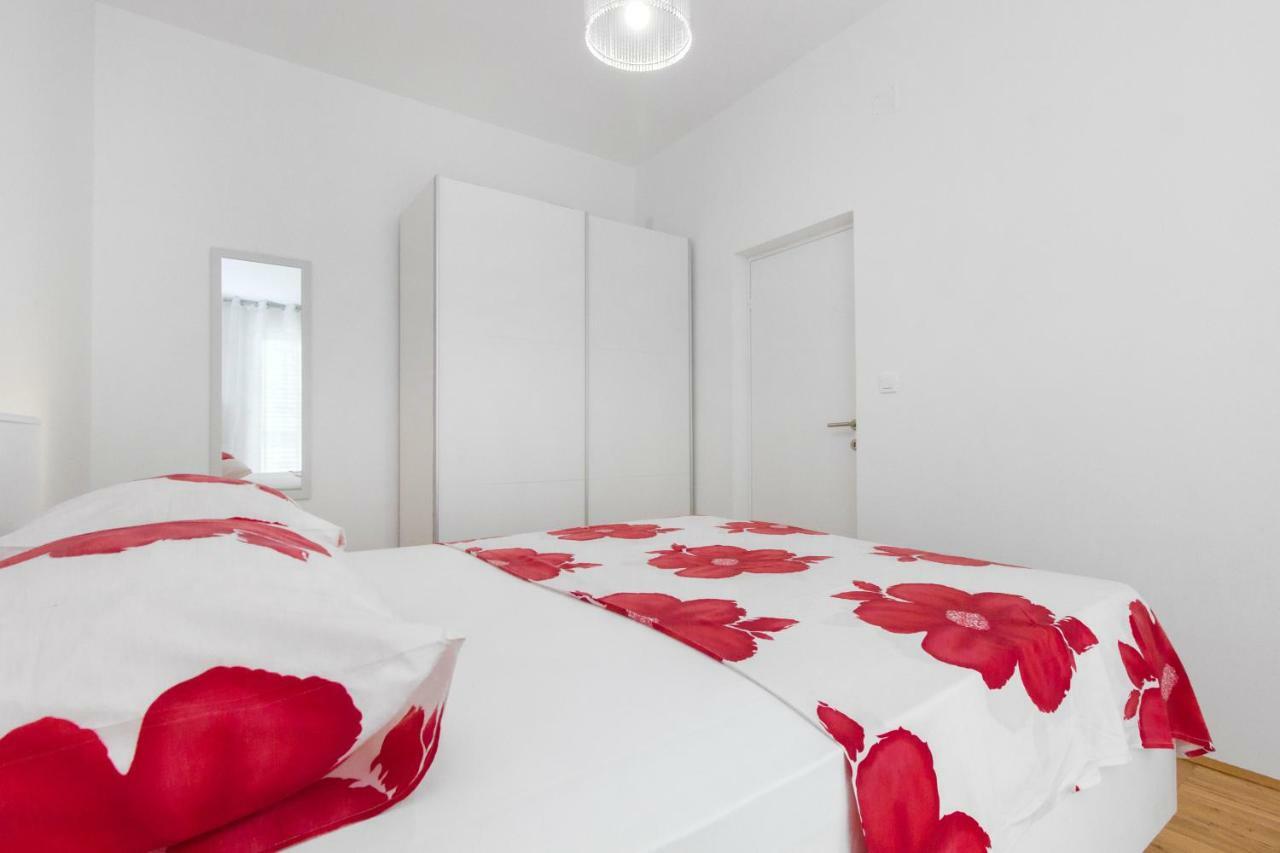 Apartmani Vesna Grebaštica Buitenkant foto